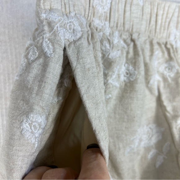 Abercrombie & Fitch Linen Blend Embroidered Pull On Shorts MEDIUM - Picture 7 of 16